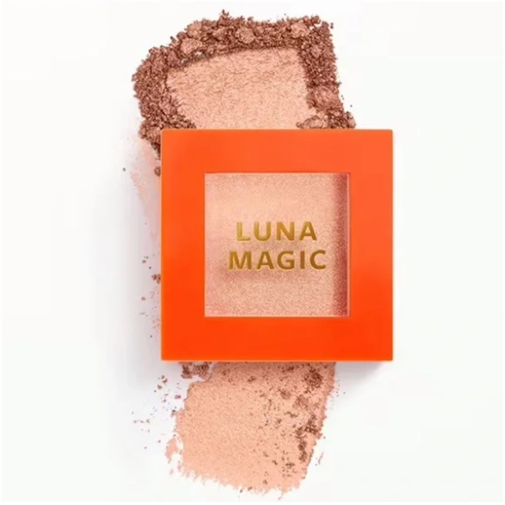💎 Luna Magic Compact Highlighter in Color Tulum New